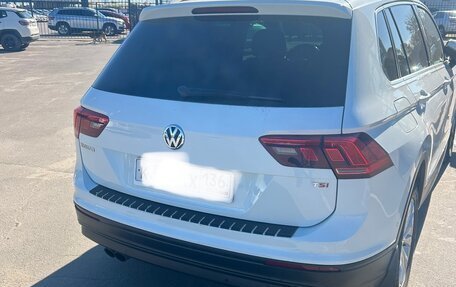 Volkswagen Tiguan II, 2017 год, 2 250 000 рублей, 2 фотография