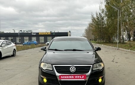 Volkswagen Passat B6, 2005 год, 620 000 рублей, 2 фотография