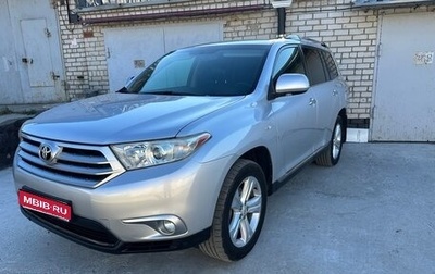 Toyota Highlander III, 2011 год, 1 780 000 рублей, 1 фотография