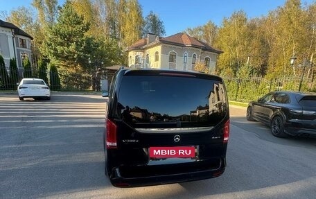 Mercedes-Benz V-Класс, 2023 год, 8 900 000 рублей, 5 фотография