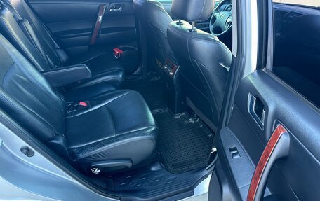 Toyota Highlander III, 2011 год, 1 780 000 рублей, 18 фотография