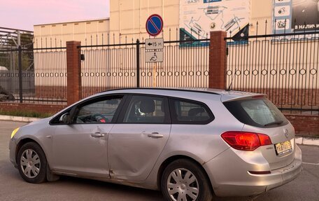 Opel Astra J, 2011 год, 350 000 рублей, 3 фотография