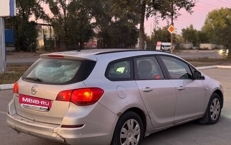 Opel Astra J, 2011 год, 350 000 рублей, 2 фотография
