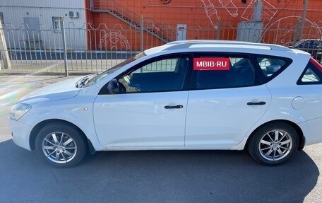 KIA cee'd I рестайлинг, 2009 год, 800 000 рублей, 4 фотография