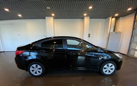 Hyundai Solaris II рестайлинг, 2015 год, 1 030 000 рублей, 2 фотография