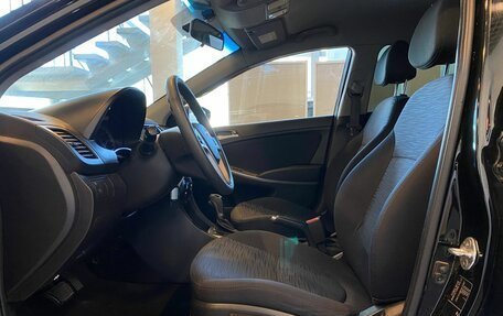 Hyundai Solaris II рестайлинг, 2015 год, 1 030 000 рублей, 16 фотография