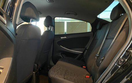 Hyundai Solaris II рестайлинг, 2015 год, 1 030 000 рублей, 24 фотография