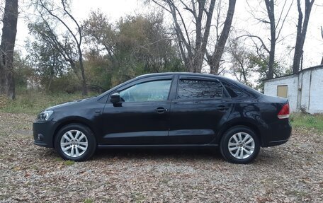Volkswagen Polo VI (EU Market), 2013 год, 585 000 рублей, 2 фотография