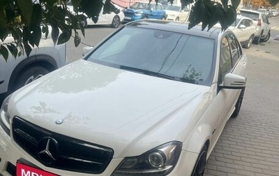 Mercedes-Benz C-Класс, 2013 год, 1 900 000 рублей, 1 фотография