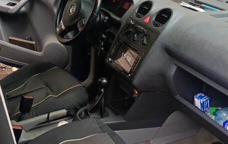 Volkswagen Caddy III рестайлинг, 2004 год, 750 000 рублей, 8 фотография