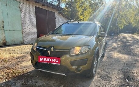 Renault Sandero II рестайлинг, 2017 год, 850 000 рублей, 2 фотография
