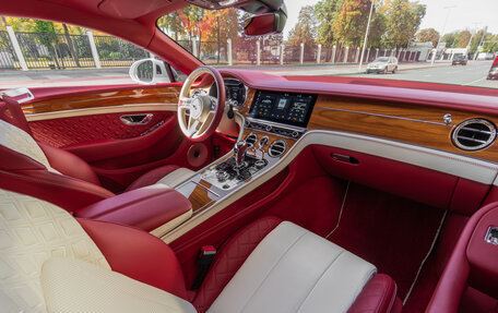 Bentley Continental GT III, 2020 год, 19 500 000 рублей, 29 фотография