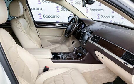 Volkswagen Touareg III, 2012 год, 1 975 000 рублей, 16 фотография