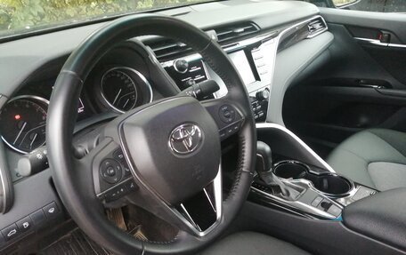 Toyota Camry, 2018 год, 3 000 000 рублей, 5 фотография