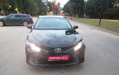 Toyota Camry, 2018 год, 3 000 000 рублей, 1 фотография