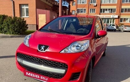 Peugeot 107 I рестайлинг, 2010 год, 400 000 рублей, 2 фотография