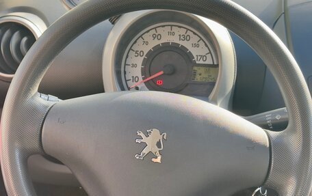 Peugeot 107 I рестайлинг, 2010 год, 400 000 рублей, 19 фотография