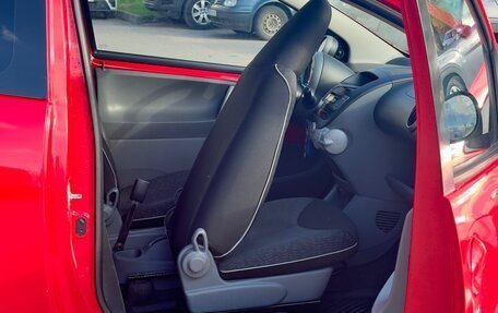 Peugeot 107 I рестайлинг, 2010 год, 400 000 рублей, 16 фотография