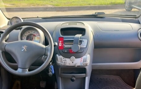 Peugeot 107 I рестайлинг, 2010 год, 400 000 рублей, 17 фотография
