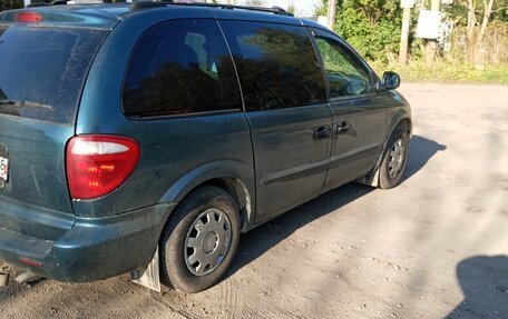 Chrysler Voyager IV, 2001 год, 400 000 рублей, 1 фотография