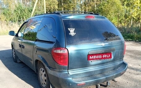 Chrysler Voyager IV, 2001 год, 400 000 рублей, 2 фотография
