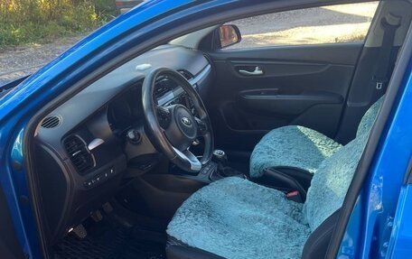 KIA Rio IV, 2017 год, 1 100 000 рублей, 4 фотография
