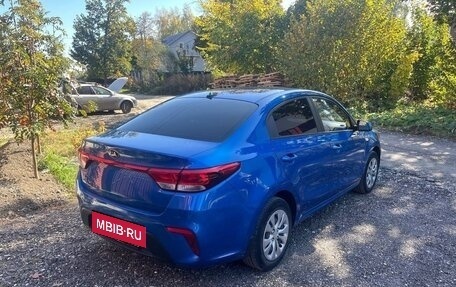 KIA Rio IV, 2017 год, 1 100 000 рублей, 8 фотография