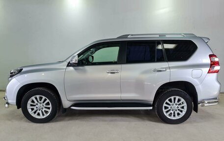 Toyota Land Cruiser Prado 150 рестайлинг 2, 2014 год, 3 490 000 рублей, 8 фотография