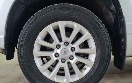 Toyota Land Cruiser Prado 150 рестайлинг 2, 2014 год, 3 490 000 рублей, 10 фотография