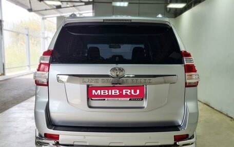 Toyota Land Cruiser Prado 150 рестайлинг 2, 2014 год, 3 490 000 рублей, 6 фотография