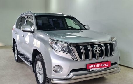 Toyota Land Cruiser Prado 150 рестайлинг 2, 2014 год, 3 490 000 рублей, 3 фотография