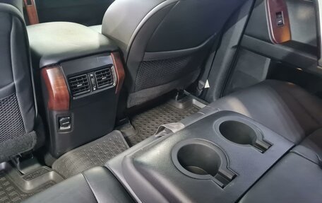 Toyota Land Cruiser Prado 150 рестайлинг 2, 2014 год, 3 490 000 рублей, 26 фотография