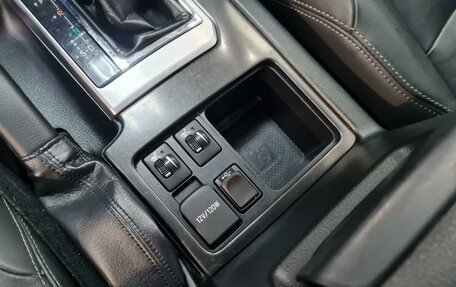Toyota Land Cruiser Prado 150 рестайлинг 2, 2014 год, 3 490 000 рублей, 20 фотография