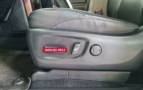 Toyota Land Cruiser Prado 150 рестайлинг 2, 2014 год, 3 490 000 рублей, 23 фотография