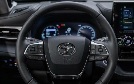 Toyota Highlander, 2025 год, 6 100 000 рублей, 14 фотография