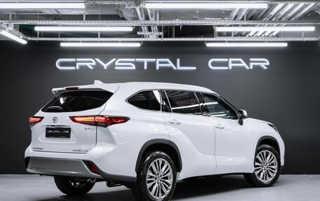 Toyota Highlander, 2025 год, 6 100 000 рублей, 5 фотография