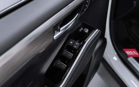 Toyota Highlander, 2025 год, 6 100 000 рублей, 34 фотография