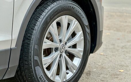 Volkswagen Tiguan II, 2020 год, 2 590 000 рублей, 14 фотография