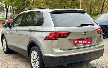 Volkswagen Tiguan II, 2020 год, 2 590 000 рублей, 11 фотография