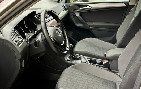Volkswagen Tiguan II, 2020 год, 2 590 000 рублей, 25 фотография