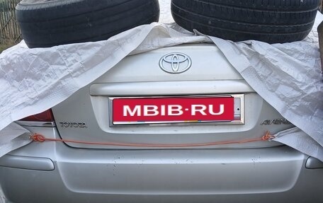 Toyota Avensis III рестайлинг, 2003 год, 500 000 рублей, 1 фотография