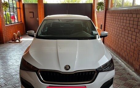 Skoda Rapid II, 2022 год, 1 650 000 рублей, 3 фотография