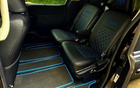 Toyota Voxy III, 2014 год, 1 898 000 рублей, 10 фотография