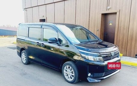 Toyota Voxy III, 2014 год, 1 898 000 рублей, 16 фотография