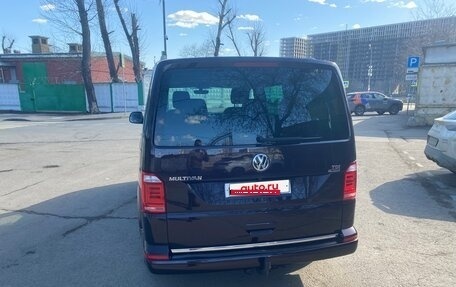 Volkswagen Multivan T6 рестайлинг, 2017 год, 4 450 000 рублей, 5 фотография