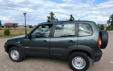 Chevrolet Niva I рестайлинг, 2018 год, 690 000 рублей, 6 фотография