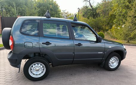 Chevrolet Niva I рестайлинг, 2018 год, 690 000 рублей, 4 фотография