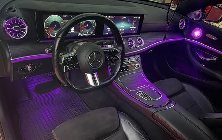 Mercedes-Benz E-Класс, 2020 год, 4 500 000 рублей, 9 фотография