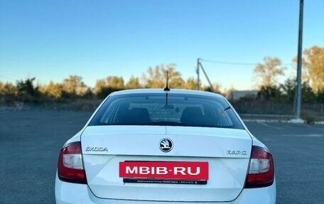 Skoda Rapid I, 2018 год, 880 000 рублей, 6 фотография