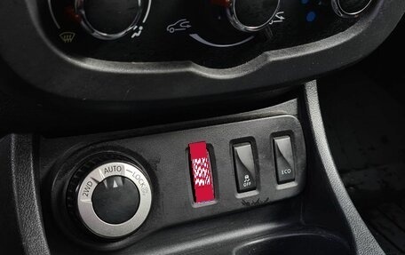 Renault Duster I рестайлинг, 2017 год, 1 245 000 рублей, 18 фотография